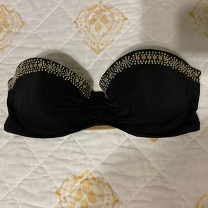 32D Victoria’s Secret strapless bathing suit top